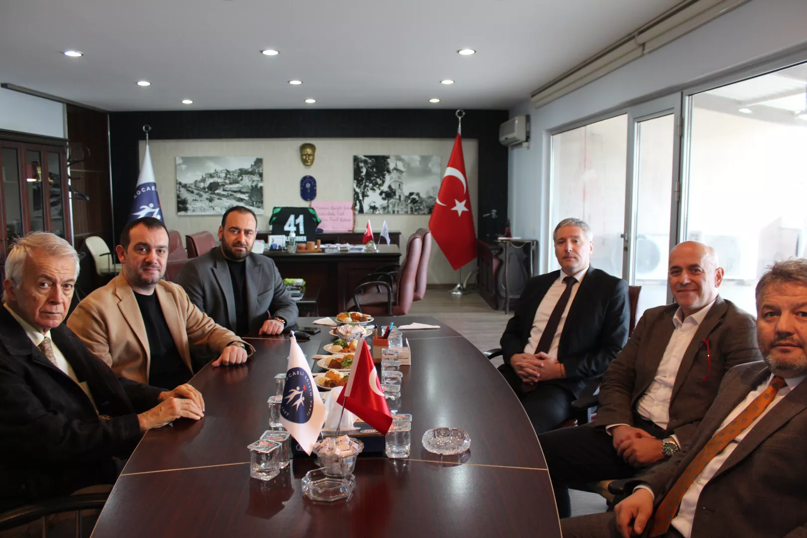 Kocaeli Defterdarı Osman Eşgin’den KEV’e Ziyaret